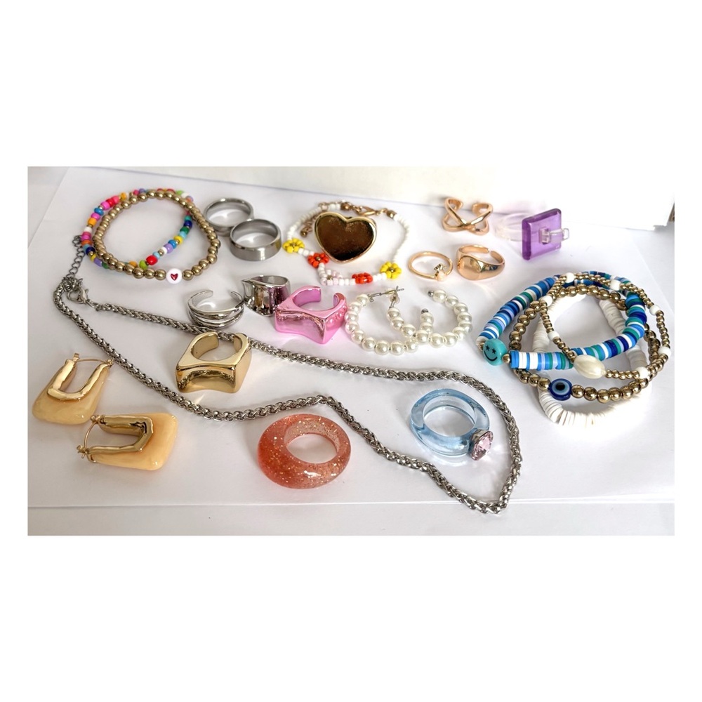 Bundle of Mixed Jewelry